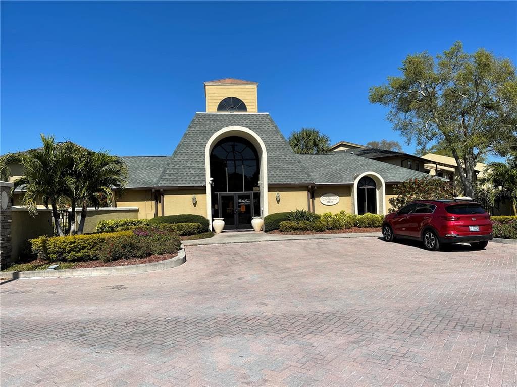 10125 SAILWINDS BOULEVARD N UNIT 203 LARGO, FL 33773