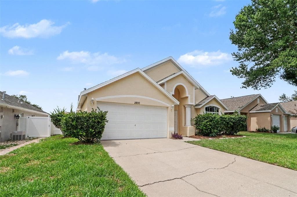 2830 WILSHIRE ROAD CLERMONT, FL 34714