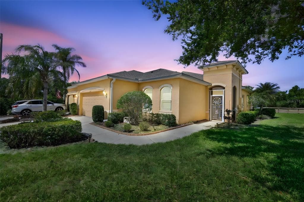 2423 RICHMOND GREENS COURT