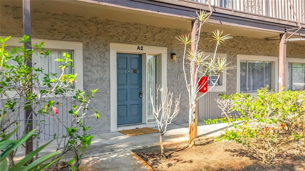 6301 NEWTOWN CIRCLE UNIT 1A2 TAMPA, FL 33615