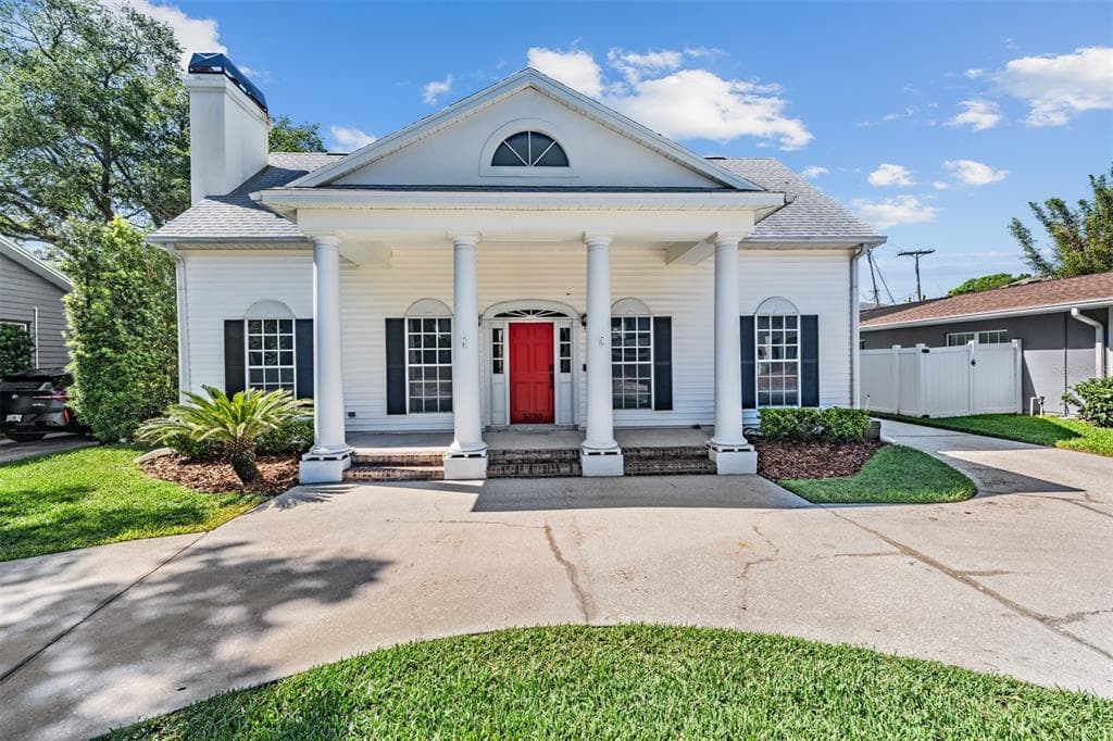 3220 W BAY VILLA AVENUE TAMPA, FL 33611