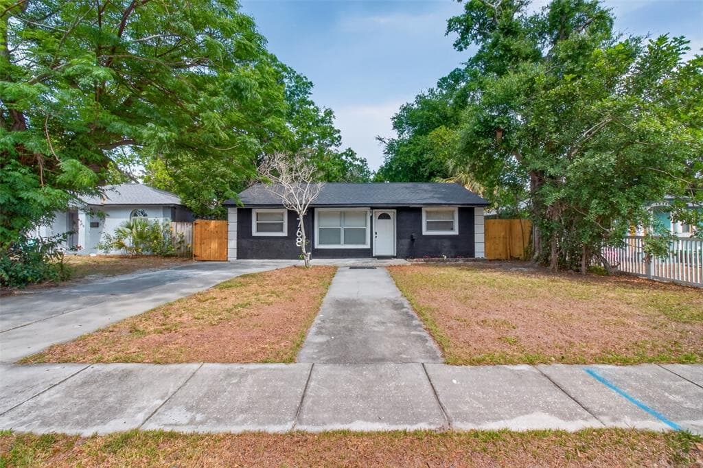 1768 42ND STREET S ST PETERSBURG, FL 33711