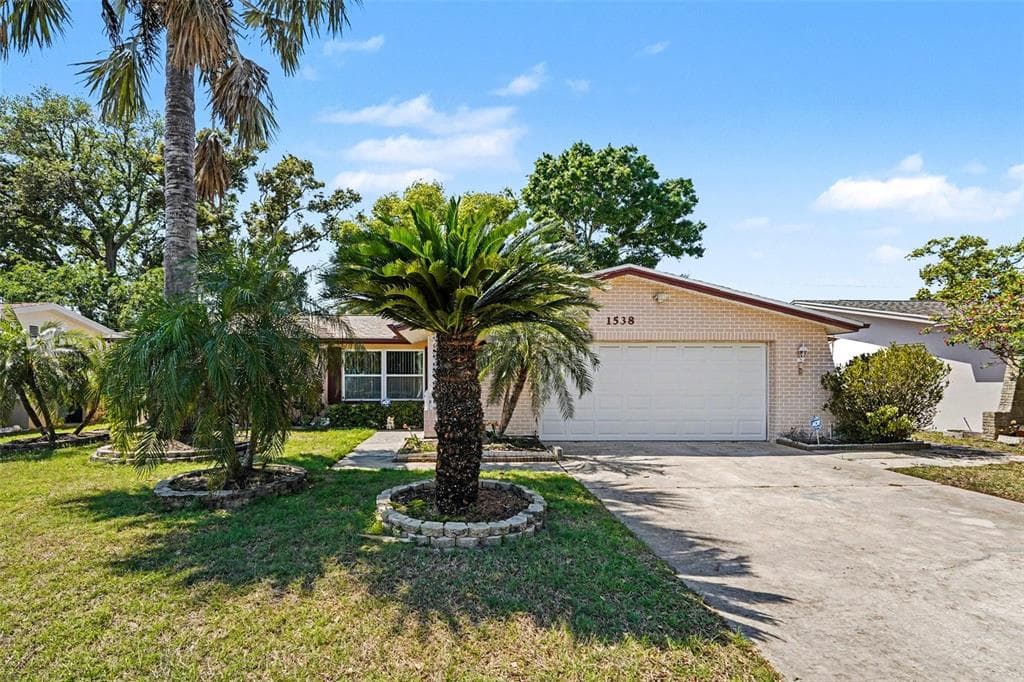 1538 S LAKE AVENUE CLEARWATER, FL 33756