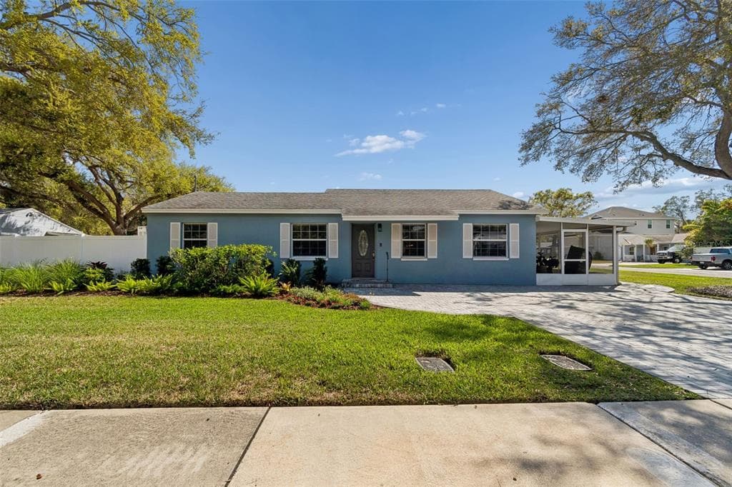 4724 W WALLCRAFT AVENUE TAMPA, FL 33611
