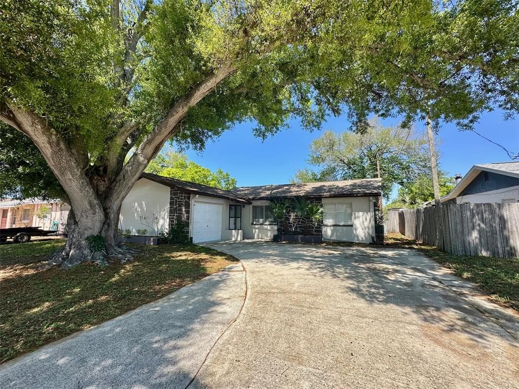 9099 108TH AVENUE SEMINOLE, FL 33777