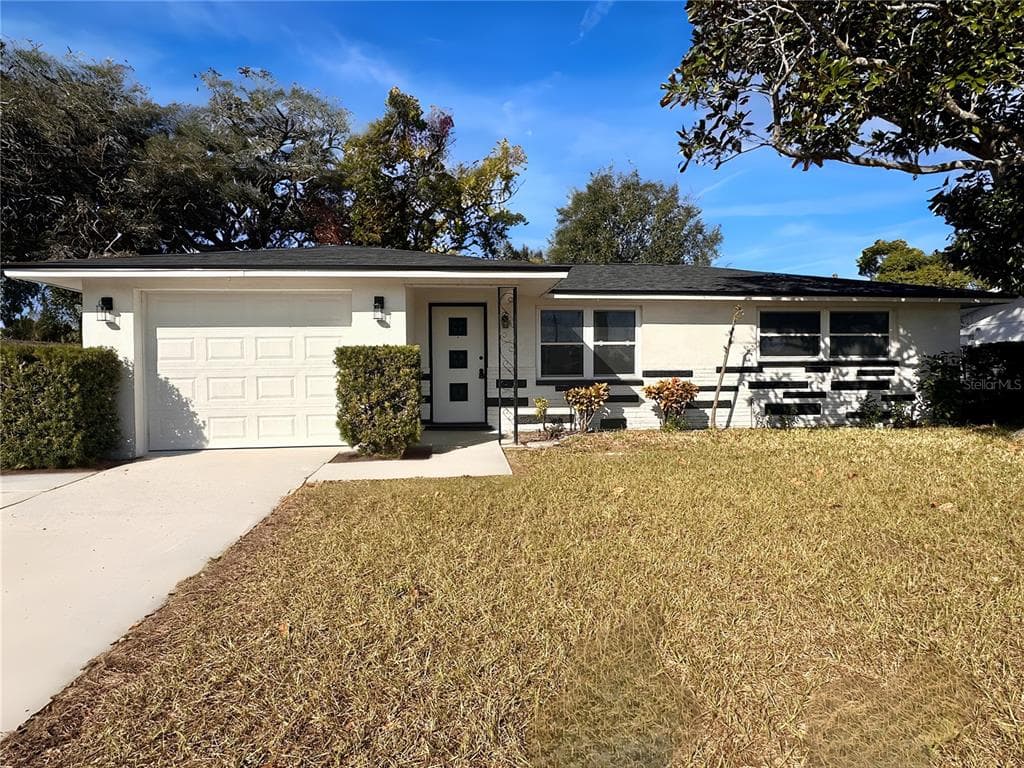 7521 BOUGENVILLE DRIVE