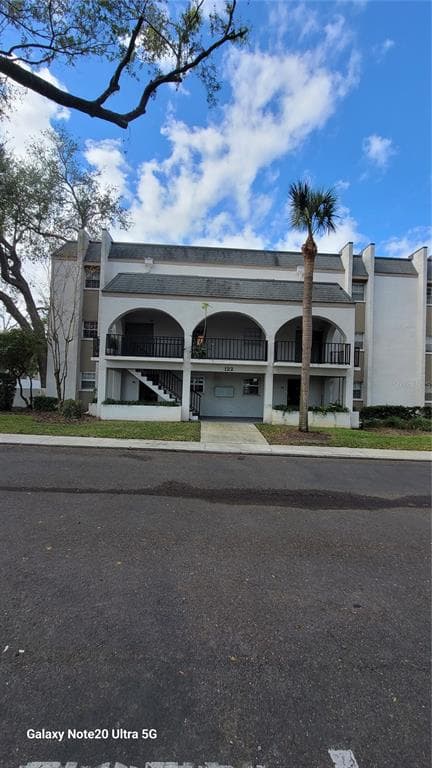 122 N KINGS AVENUE UNIT 202