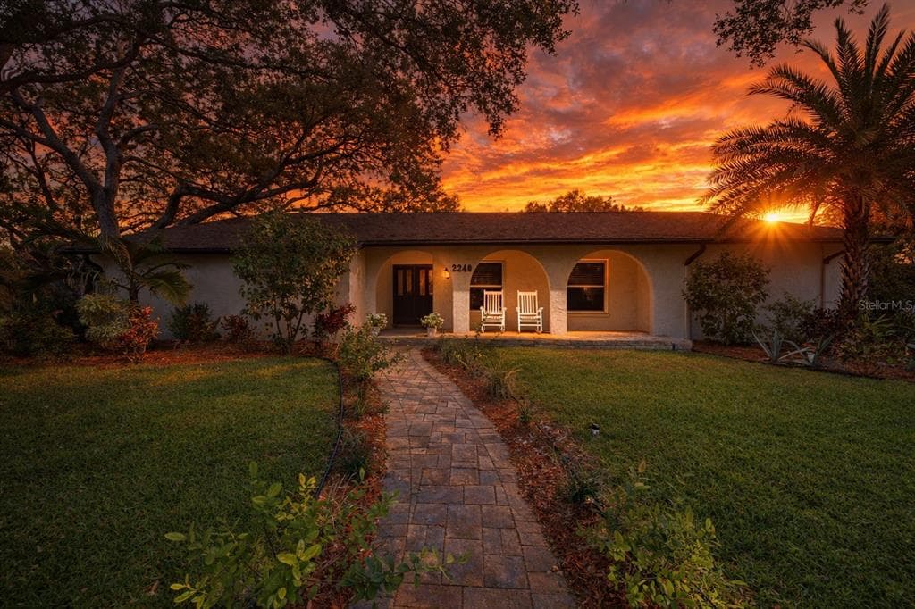 2240 WILLOWBROOK DRIVE