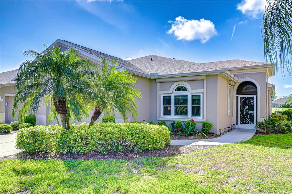 984 PEMBROKE POINT WAY SUN CITY CENTER, FL 33573
