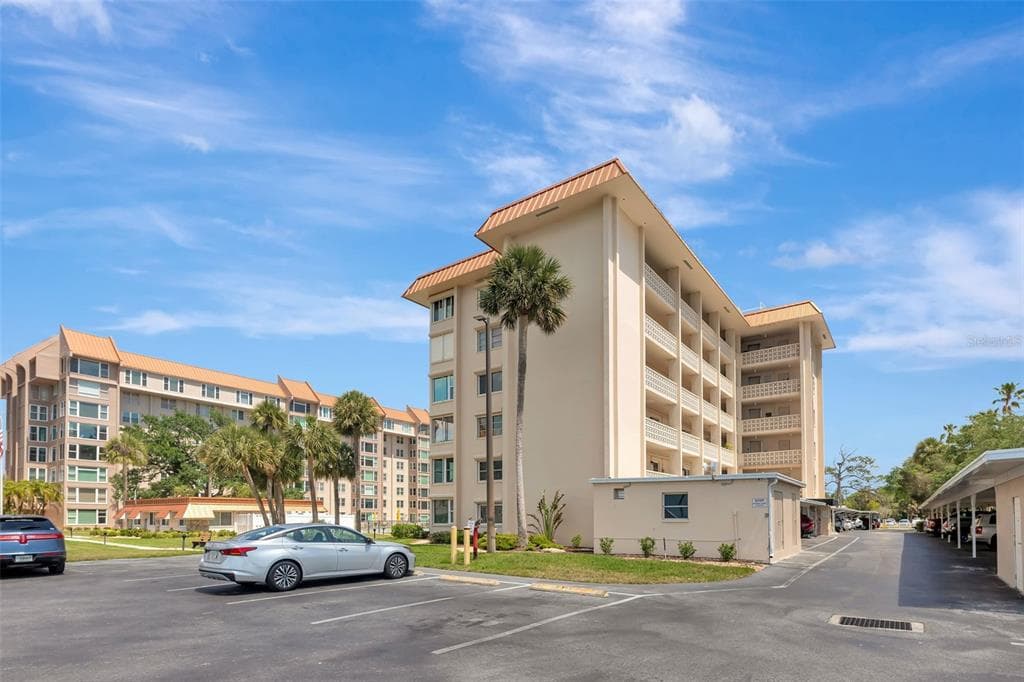 620 EDGEWATER DRIVE UNIT 102