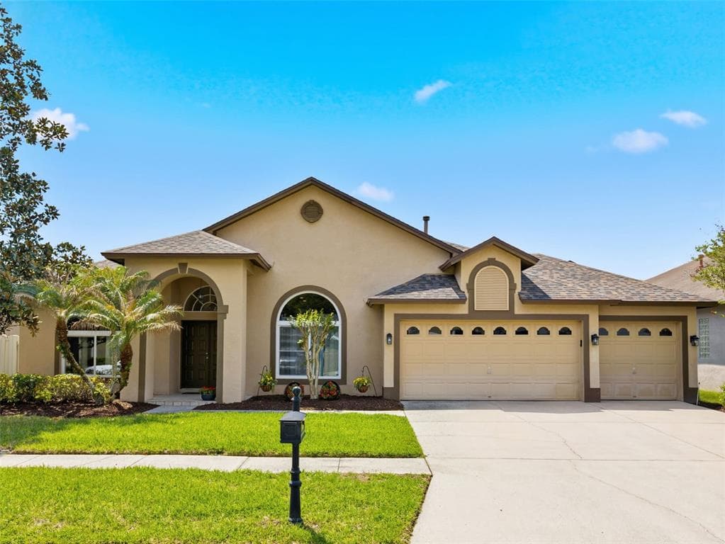 10017 OXFORD CHAPEL DRIVE TAMPA, FL 33647