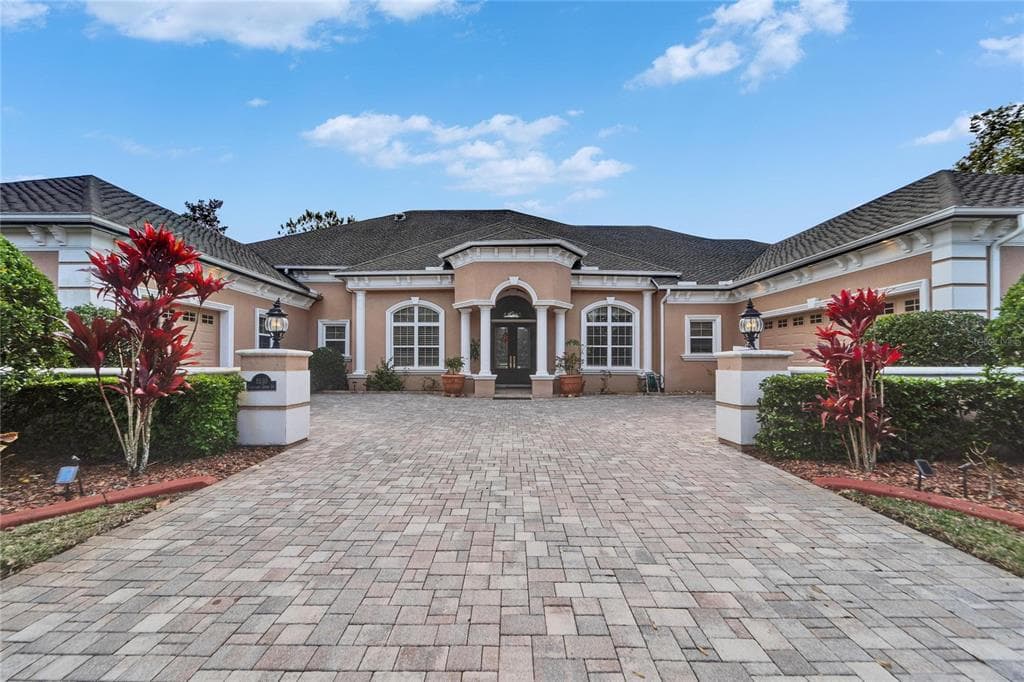 8510 KENTUCKY DERBY DRIVE
