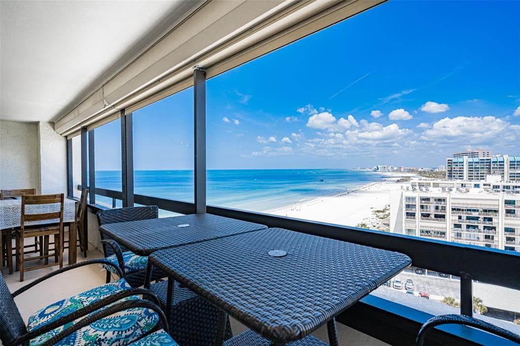 1460 GULF BOULEVARD UNIT 1205 CLEARWATER BEACH, FL 33767