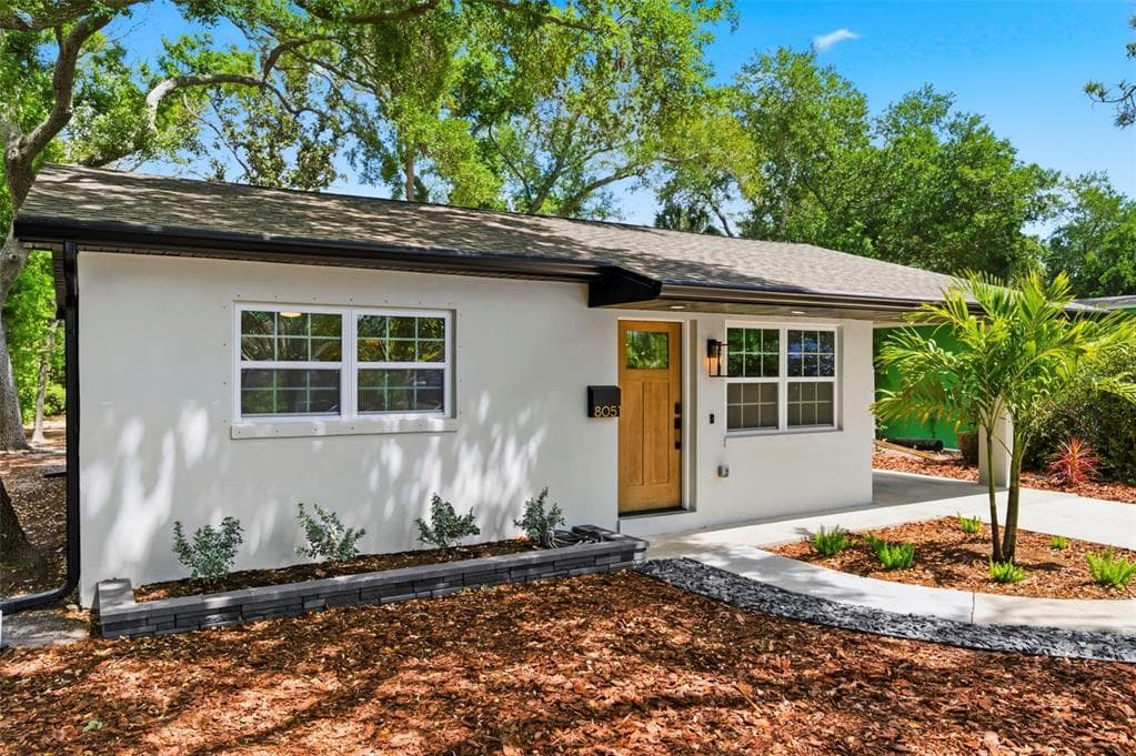 8051 26TH AVENUE N ST PETERSBURG, FL 33710