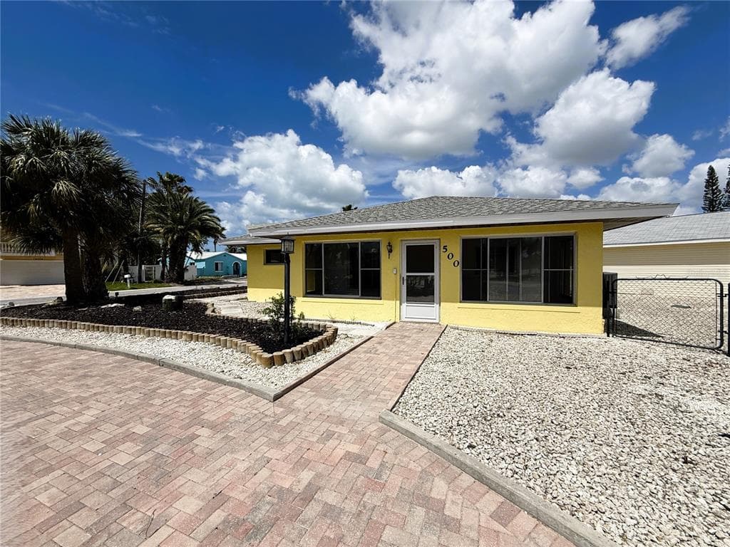 500 140TH AVENUE E MADEIRA BEACH, FL 33708