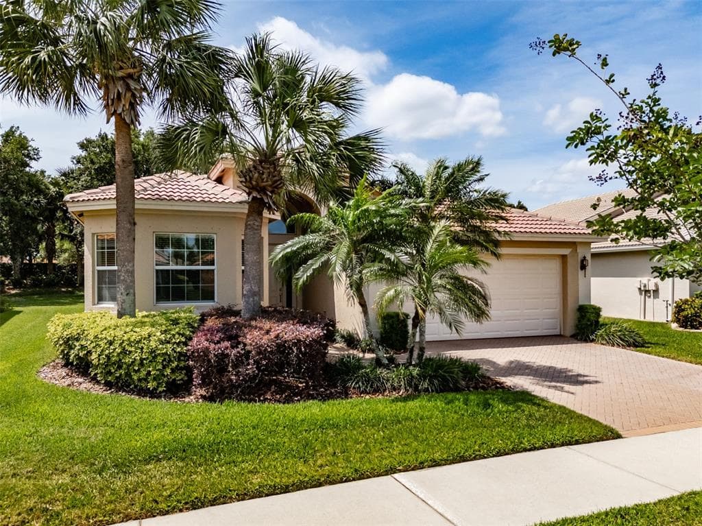 16020 GOLDEN LAKES DRIVE WIMAUMA, FL 33598