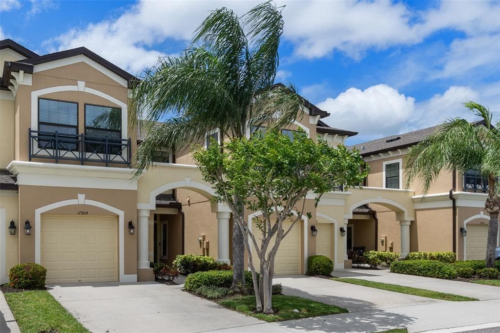 11504 CROWNED SPARROW LANE TAMPA, FL 33626