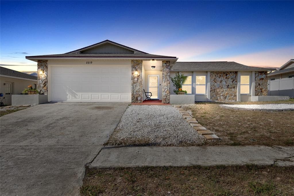 8819 WOODMONT LANE PORT RICHEY, FL 34668