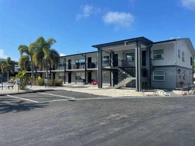 675 INDIAN ROCKS ROAD N UNIT 208A BELLEAIR BLUFFS, FL 33770