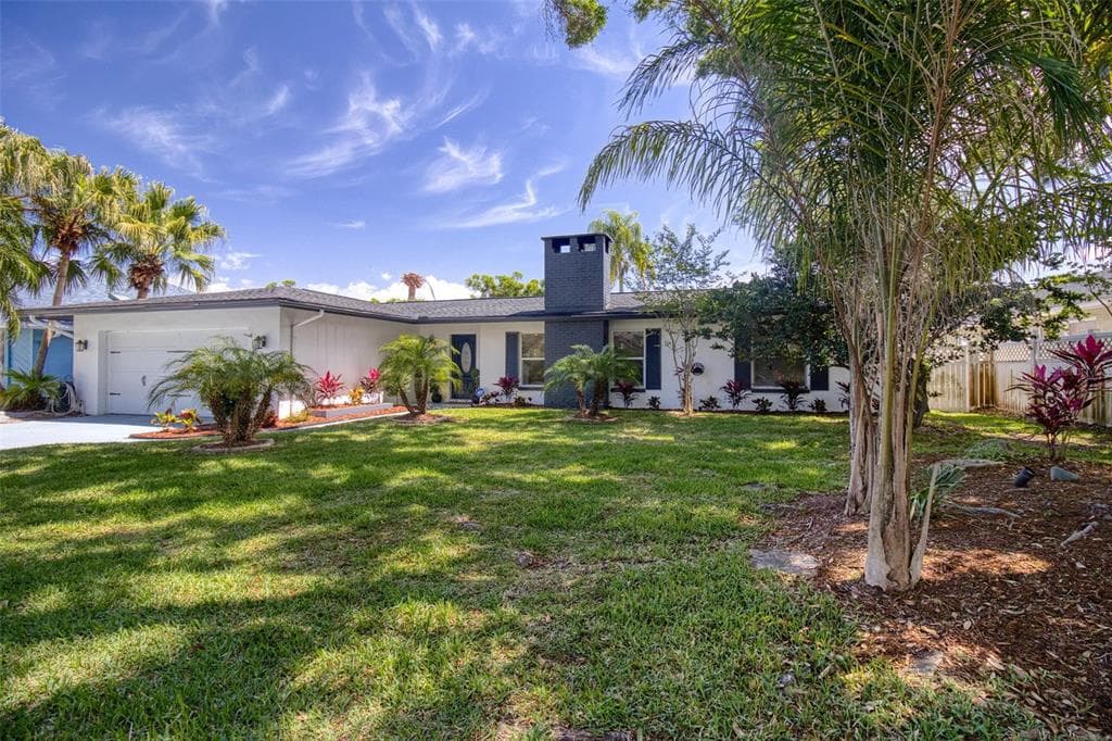 1871 DEL ROBLES TERRACE CLEARWATER, FL 33764