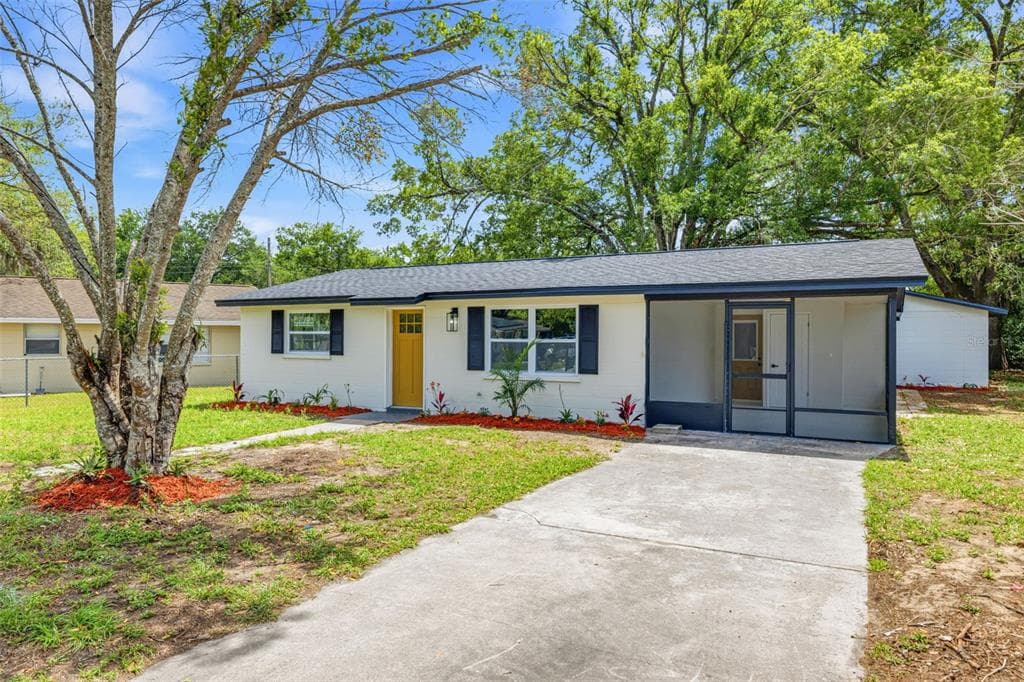 39252 HEIGHTS AVENUE ZEPHYRHILLS, FL 33542