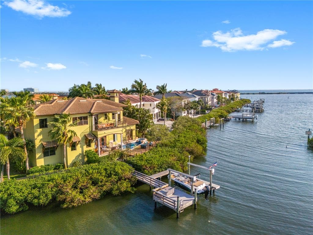 4128 CAUSEWAY VISTA DRIVE TAMPA, FL 33615