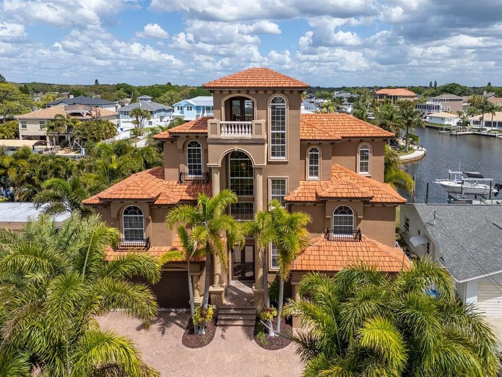 507 DRIFTWOOD DRIVE E
