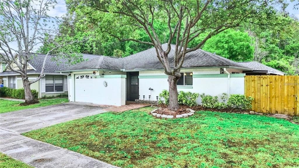 5909 BITTERWOOD COURT TAMPA, FL 33625