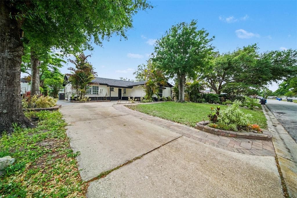 7813 N MATANZAS AVENUE TAMPA, FL 33614