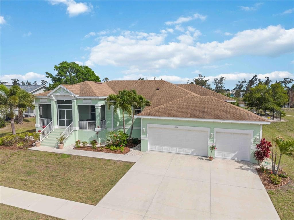 834 BIRDIE WAY APOLLO BEACH, FL 33572