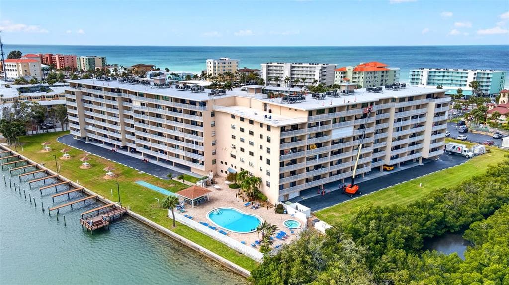 19451 GULF BOULEVARD UNIT 204 INDIAN SHORES, FL 33785