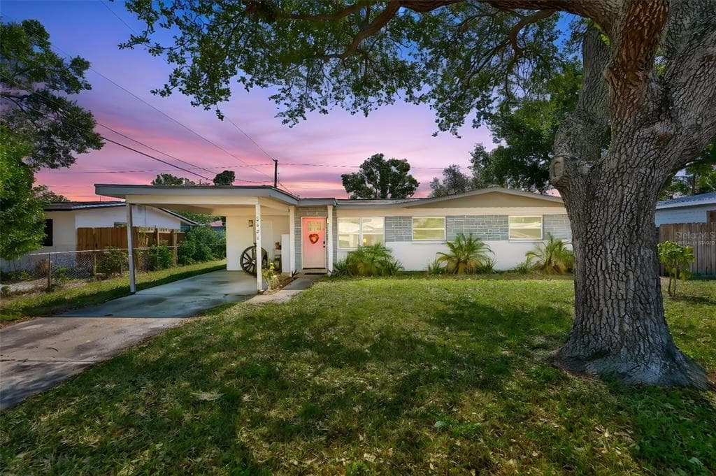 8391 59TH LANE N PINELLAS PARK, FL 33781