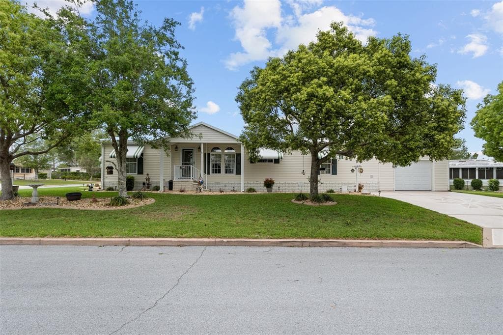 7340 DEVINE AVENUE BROOKSVILLE, FL 34613