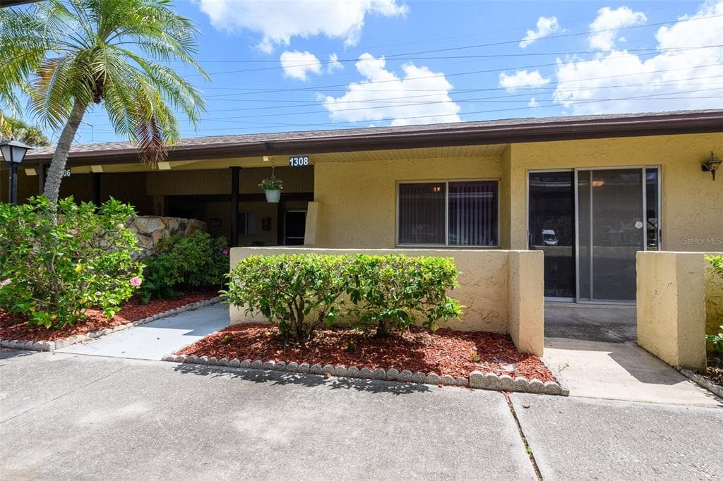 1308 13TH CIRCLE SE LARGO, FL 33771
