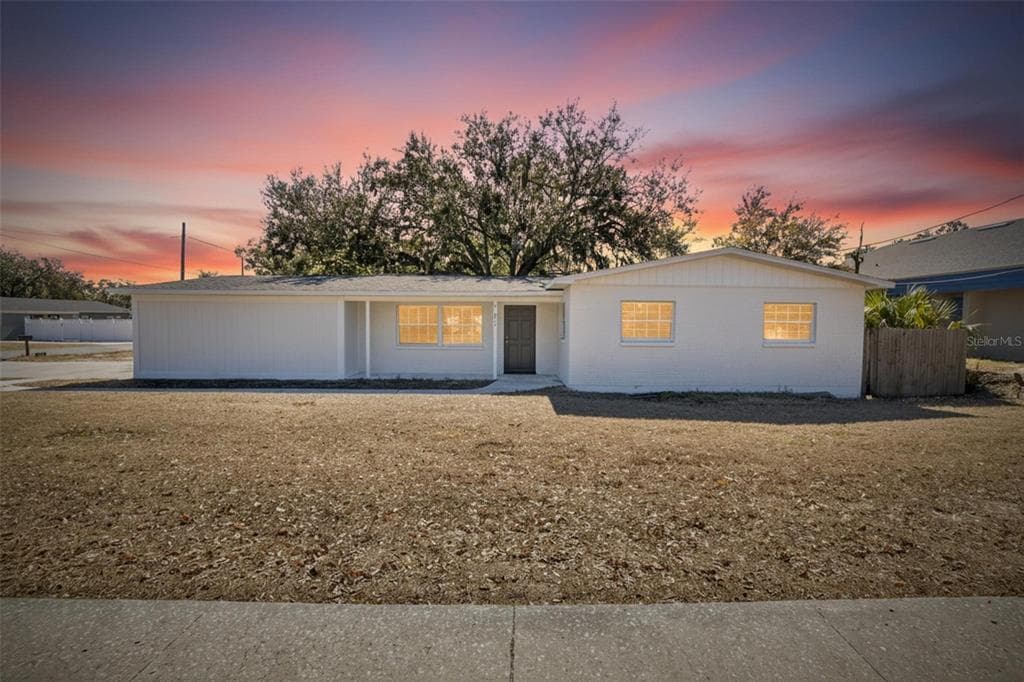311 NE 5TH STREET MULBERRY, FL 33860