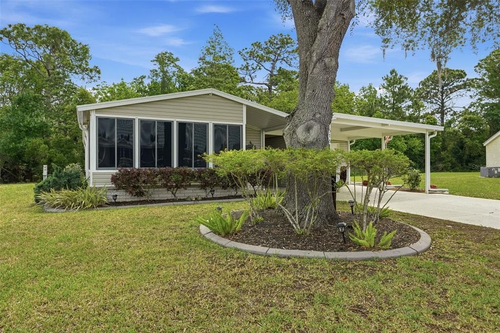 5161 FOREST GLENN DRIVE
