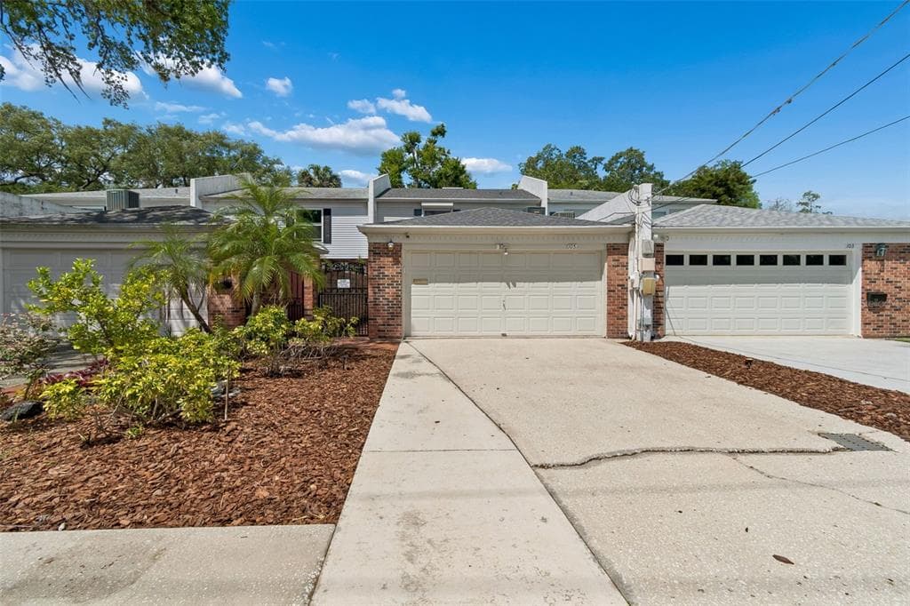 105 S MANHATTAN AVENUE TAMPA, FL 33609