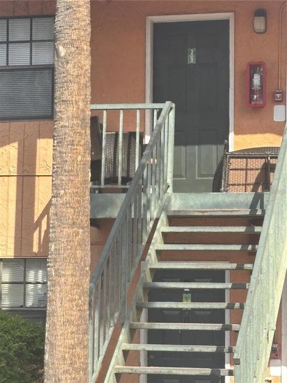 12403 HIBISCUS OAK PLACE UNIT 202 TAMPA, FL 33612