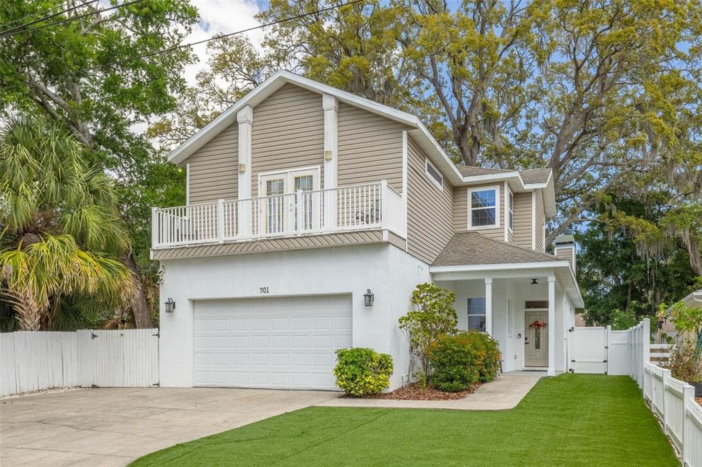 901 VIRGINIA AVENUE TARPON SPRINGS, FL 34689
