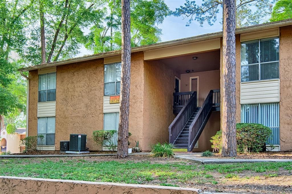 1810 NW 23RD BOULEVARD UNIT 188 GAINESVILLE, FL 32605