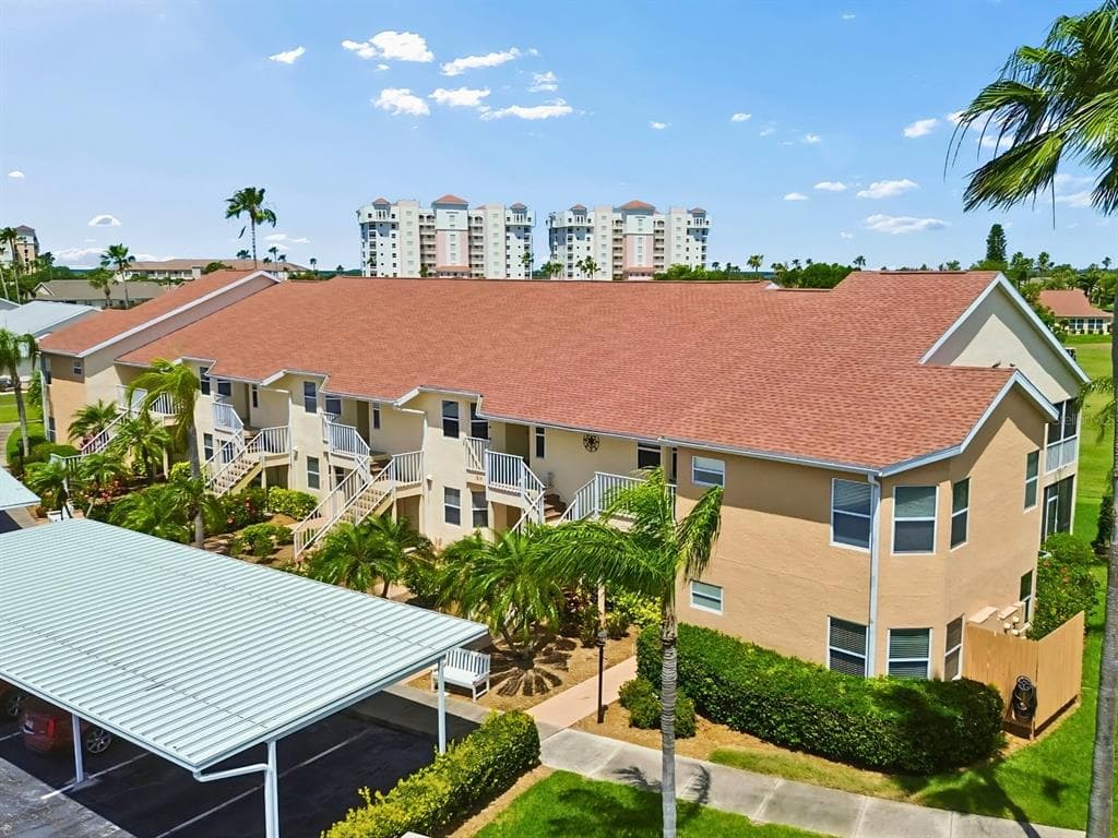 1612 FAIRWAY TRACE UNIT A PALMETTO, FL 34221