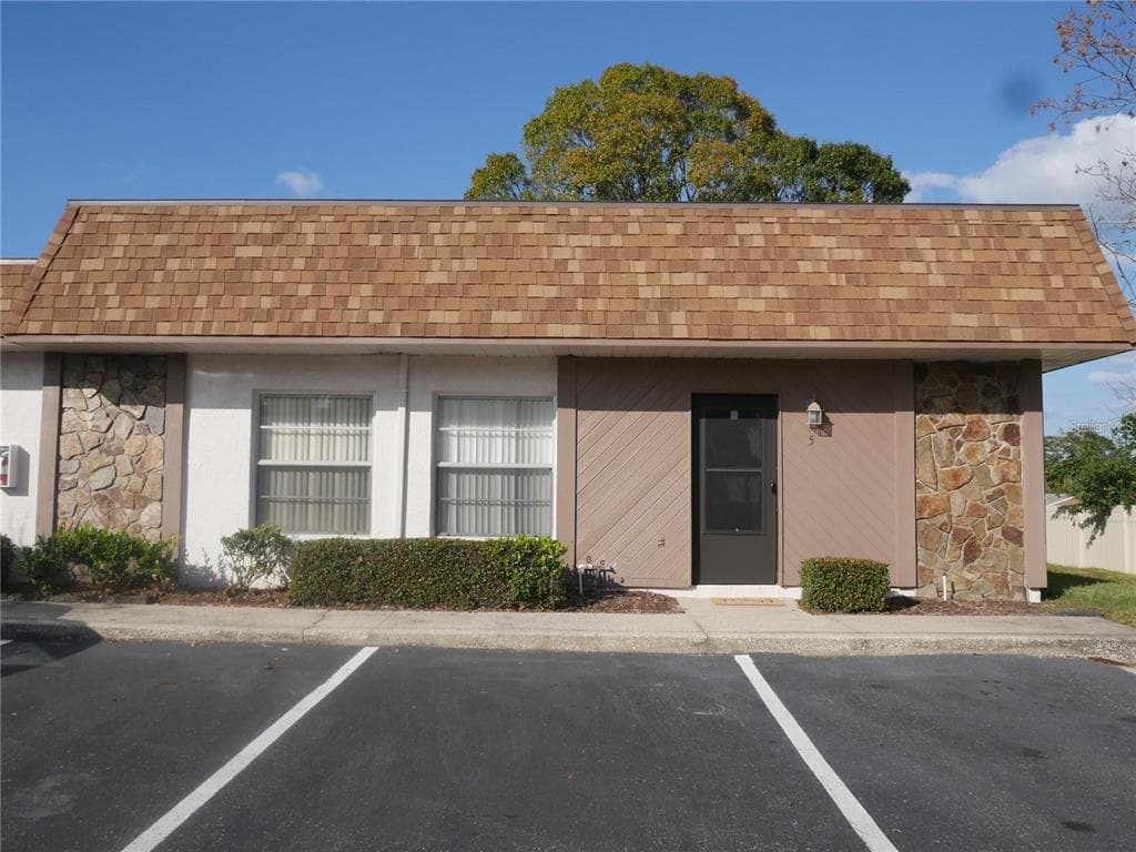 6165 CHESHAM DRIVE UNIT 5 NEW PORT RICHEY, FL 34653