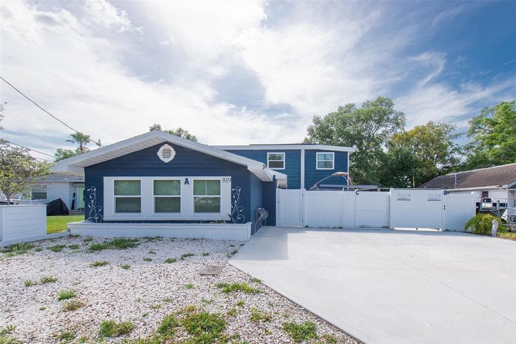 819 10TH STREET SW
