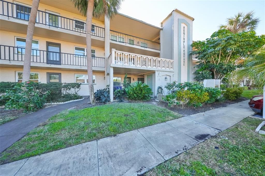 11700 PARK BOULEVARD UNIT 209 SEMINOLE, FL 33772