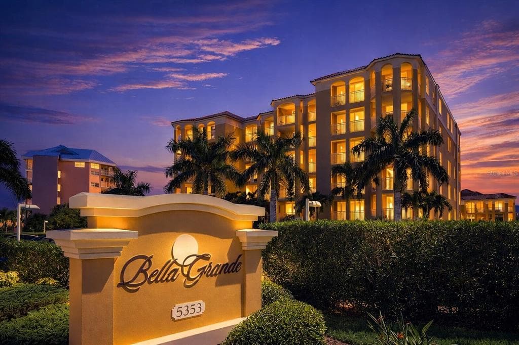 5353 GULF BOULEVARD UNIT A404 ST PETE BEACH, FL 33706