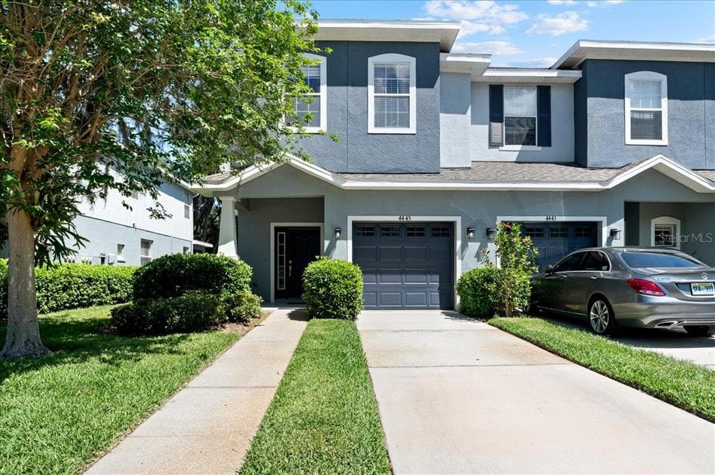 4445 AMBERLY OAKS COURT TAMPA, FL 33614