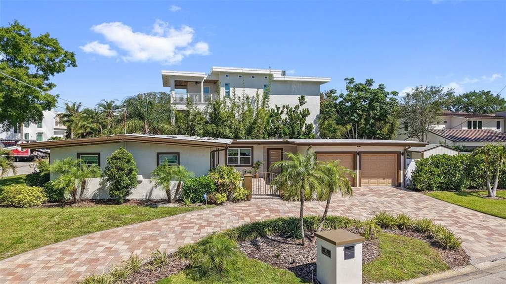 25 SANDPIPER ROAD TAMPA, FL 33609