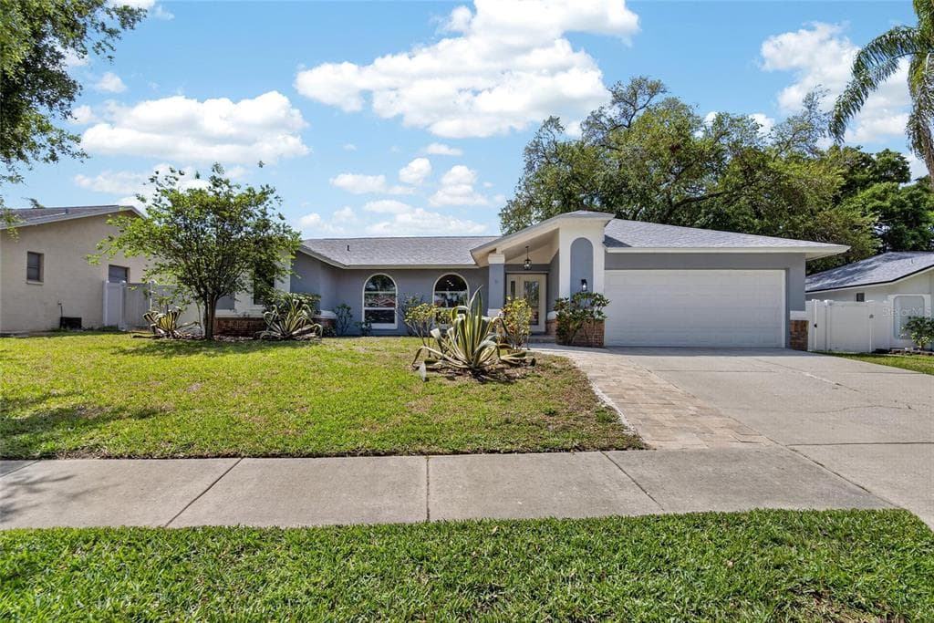 1668 ALLENS RIDGE DRIVE N PALM HARBOR, FL 34683
