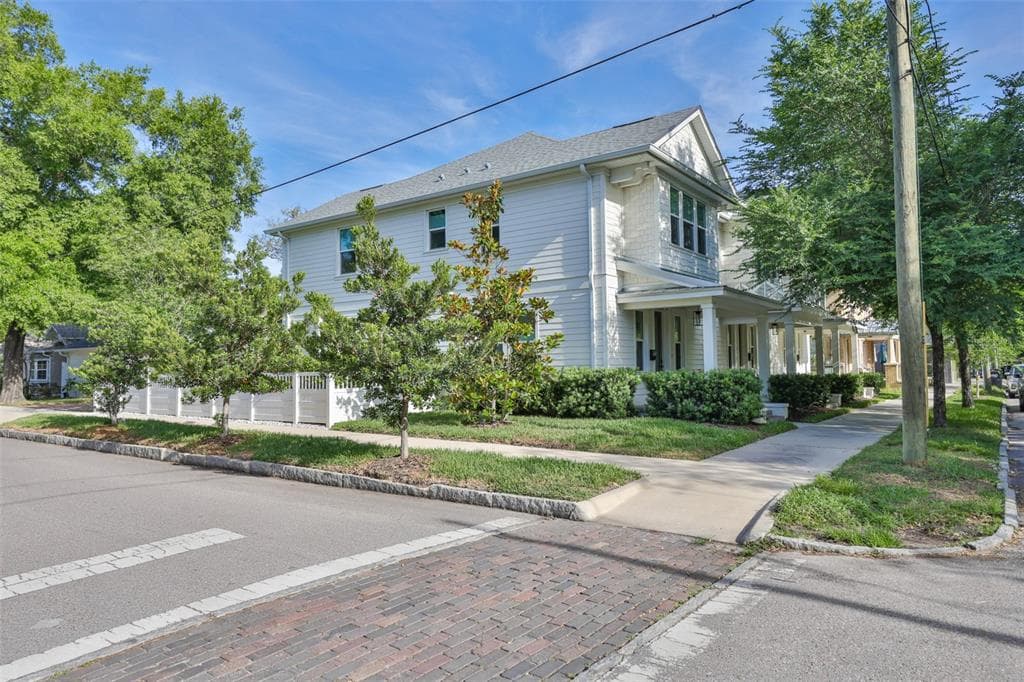 2204 N CENTRAL AVENUE UNIT 1 TAMPA, FL 33602