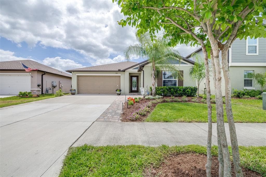 8969 LITTLE BLUESTEM DRIVE LAND O LAKES, FL 34637